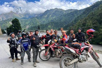 Multinational 16 Day Tibet Motorbike Tour from Nepal