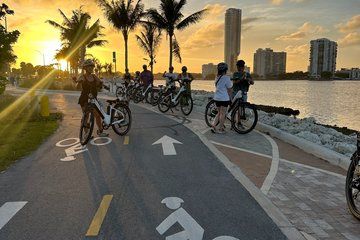Miami E Bike Tour With Local Guide