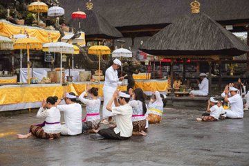 Sacred Full-Day Bali Purification Ceremony and Besakih Temple