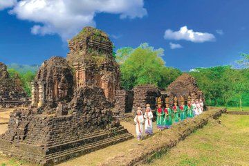Small Group Deluxe Tour to My Son Ruins and Hoi An River Cruise
