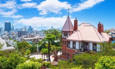 Kobe Highlights Tour with Arima Onsen or Akashi Bridge