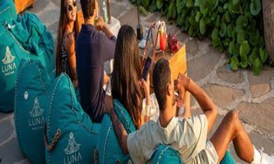 Luna Beach Club General Admission in Bali