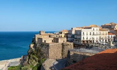 Pizzo half-day tour from Tropea with tartufo truffle tasting