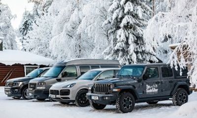 The Northern Lights Highway Premium Transfer Helsinki Rovaniemi