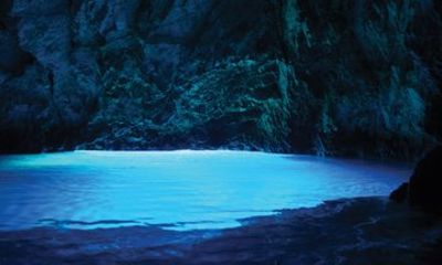Private Boat Tour to Hvar Vis and Blue Cave Adventure