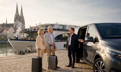 Regensburg to Prague Private Transfer for Danube Cruises