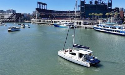 Sail San Francisco Bay on the Frostbite Free Catamaran