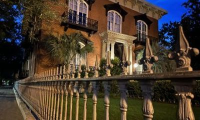Savannah Historic District Walking Tour