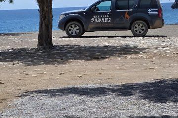 Tripiti Adventure Jeep Safari with Swimming and Mountain Views