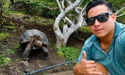 Private tour Galapaguera Cerro Colorado with entrance included
