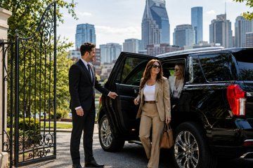Nashville to Graceland Luxury Day Tour