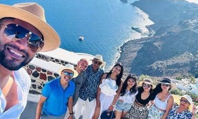 Santorini Private Half Day Highlights Tour with Lunch Option