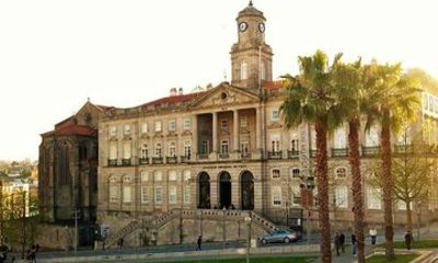 Porto Stock Exchange Palace Guided Tour with Skip the Line