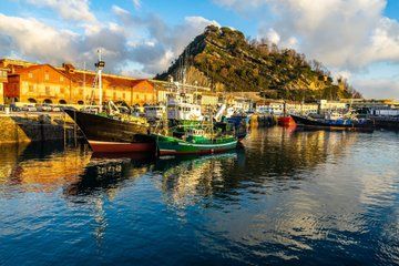Private Basque Coast Tour Getaria Zumaia and Hondarribia