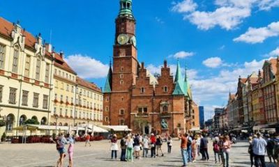 Wroclaw in a Nutshell classic City Walk with local Guide