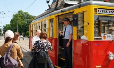 Wrocław - Tour with historical tram (1 - 4 persons)