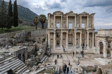 Guided Ephesus Day Tour on Virgin Mary House and Artemis