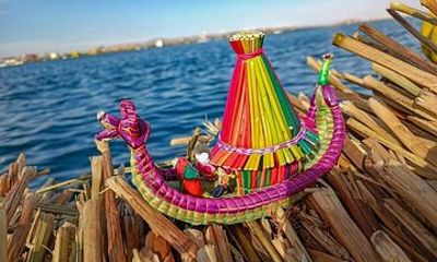 Lake Titicaca Full Day Tour to Uros and Taquile Islands