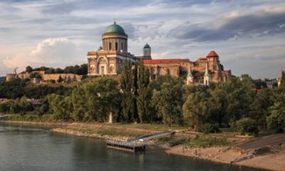 Private Shore Tour – Legendary Danube Bend Day Trip