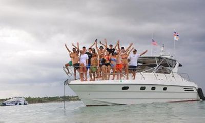 Luxury Yacht with Snorkel with BBQ and Sandbar