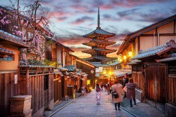 Kyoto Gion Private Tour: Geisha Culture and Hidden Streets