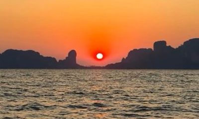 Sunset and Bioluminescent Plankton Boat Tour From Koh Lanta