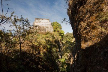 Tepoztlan Private Day Trip with Pyramid Hike and Local Culture