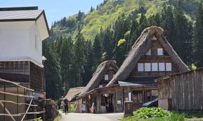 Toyama Gokayama Village Walk in Ainokura or Suganuma
