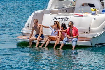 Private Miami Yacht 41’ Sea Ray Sundancer Charter Up to 6 Guest