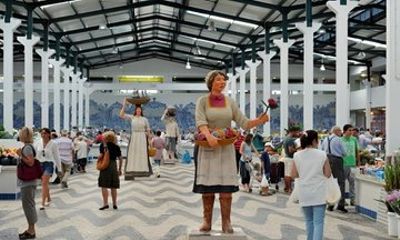 Setúbal Arrábida and Sesimbra Coast Local Culture and Flavors