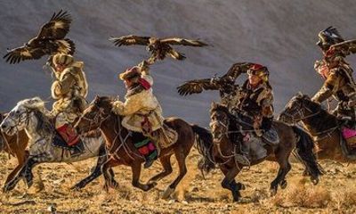 7 Day Private Cultural Tour in Mongolia Golden Eagle Festival