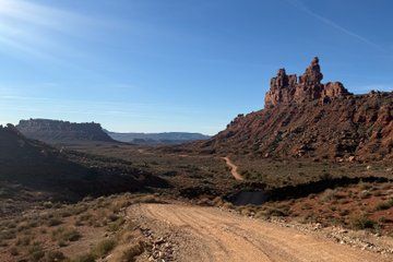 Valley of the Gods Scenic Loop Self Guided Audio Driving Tour