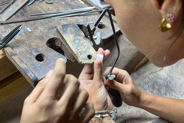 Kandy Traditional Jewelry making with gem cutting experience