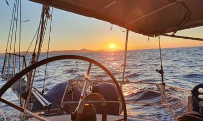 Private Sunset Sailing Cruise to the Temple of Apollo