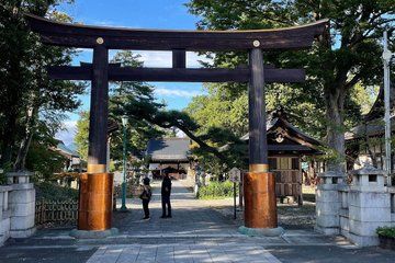 Step into Samurai History Matsushiro Tour from Nagano by Car