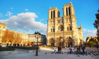 Semi Private Guided Tour of Notre Dame Cathedral in Paris