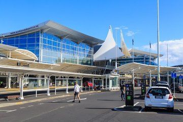 Auckland City to Airport Private Transfer