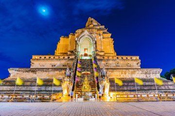 Chiang Mai Night Landmarks and Market EV Tram Experience