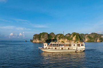 Discover Hidden Bai Tu Long Bay in 3 Days with Renea Cruises