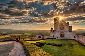 Assisi Private Chauffeur Service Round Trip from Rome