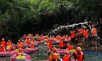 Guangzhou to Qingyuan Gulong Gorge Rafting Day Tour