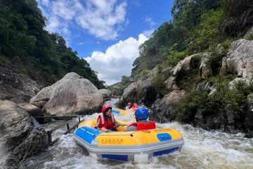 Guangzhou to Huangteng Gorge Rafting SkyWalk Cable Day Trip