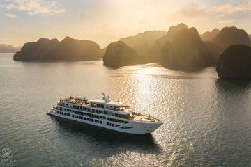 Two Day Ha Long Bay Cruise Experience on Aimee with Bathtub