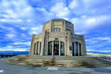 Columbia Gorge Half Day Tour 5 Waterfalls and Vista House