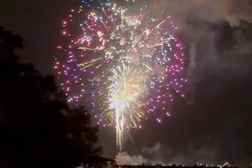 Kayak Tour with Dolphins and Evening Fireworks Summer Special
