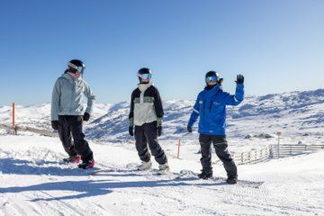Sydney to Perisher Blue Cow Ski Snowboard Boots Poles Helmet