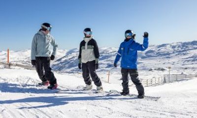Sydney to Perisher Blue Cow Ski Snowboard Boots Poles Helmet