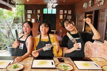 Hua Hin Thai Cooking Class with Market Tour & Transfer