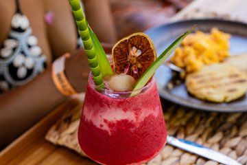 3 BEACH CLUBS Rosario and Tierra bombas Islands
