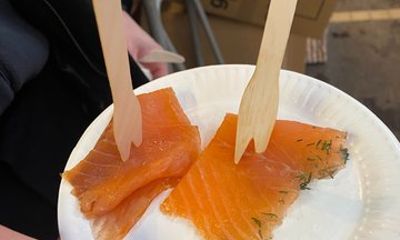Tasting Finnish Flavors with French Guide